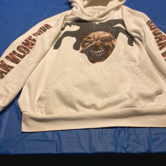 White V-Lone Jacket - Picture 2 of 6